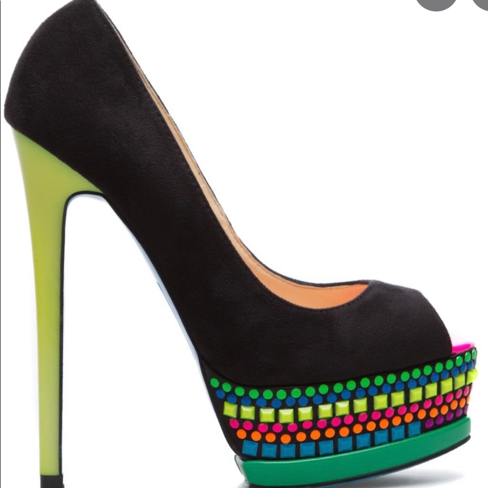Multicolored shoedazzle peep toe heels